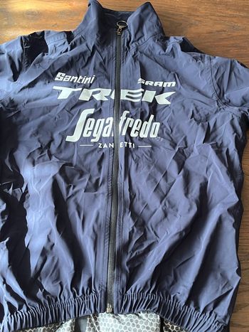 Used Santini Mantellina Antipioggia / Antivento maniche lunghe 2023 Cycling Clothing