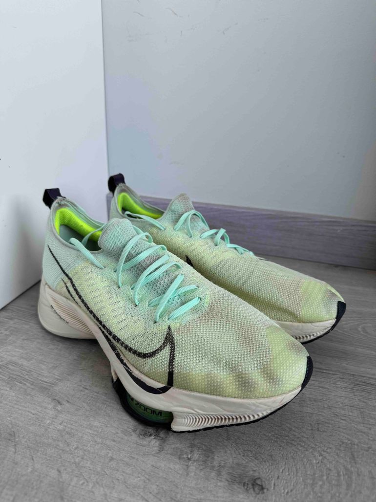 Nike Nike Air Zoom Tempo Next% 2023