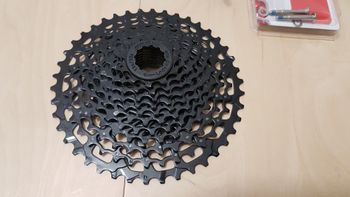 Used Sram Rival 1 Disc 1x11 bike — image 17 of 20