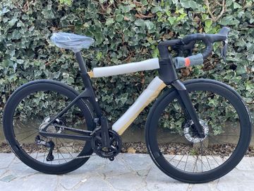 Brugt Dt Swiss CRD 501 by DT Swiss 50mm NEUF + DISQUES + PNEUS 2025 bike — billede 8 af 8