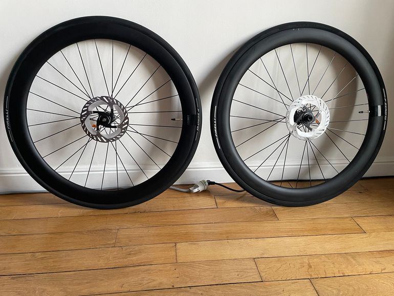 Brugt Dt Swiss CRD 501 by DT Swiss 50mm NEUF + DISQUES + PNEUS 2025 bike — billede 1 af 8
