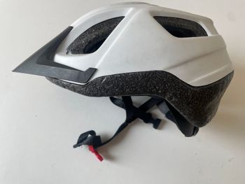 Used Decathlon Rockrider ST MTB Helmet White 2024 bike — image 2 of 4