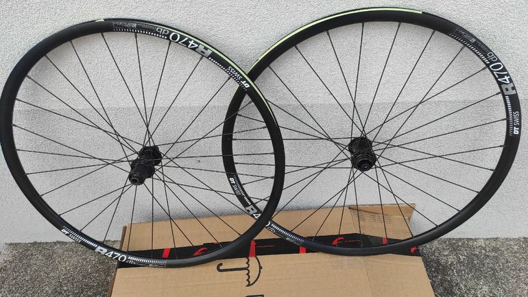 Used Dt Swiss r470 db bike — image 5 of 6