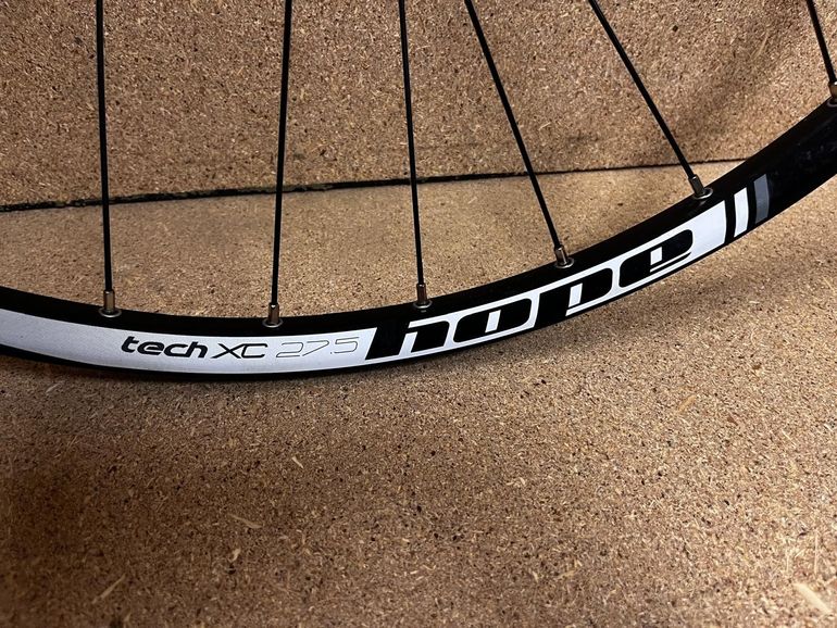 Used Hope Tech XC 27.5 bike — image 2 of 5