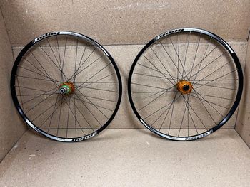 Used Hope Tech XC 27.5 Wheels