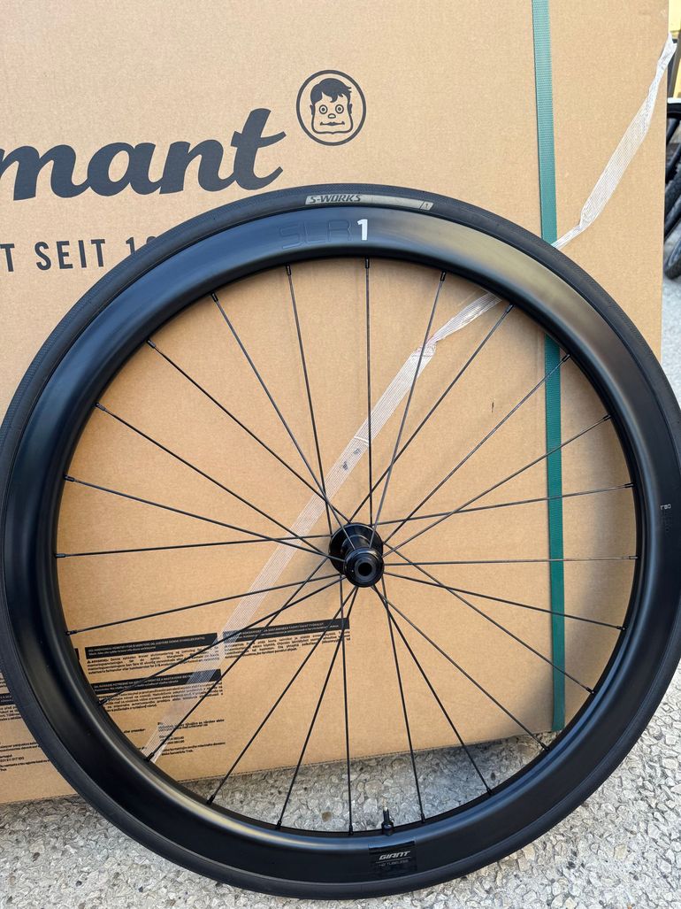 Used Giant SLR 1 42 2023 bike — image 3 of 3