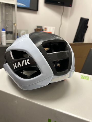 Brugt Kask elemento 2025 bike — billede 3 af 4