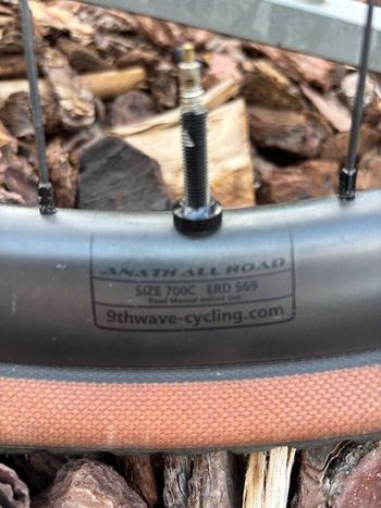 Używany 9th Wave Anath Wheelset bike — zdjęcie 2 z 2