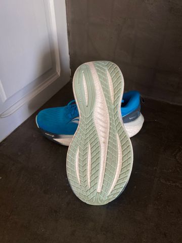 Używany Saucony Triumph 22 bike — zdjęcie 4 z 8