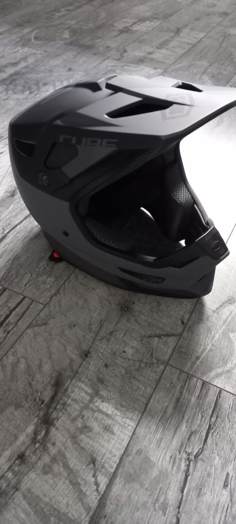 Used . 2023 bike — image 2 of 3