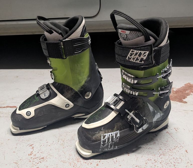 Atomic waymaker carbon 110