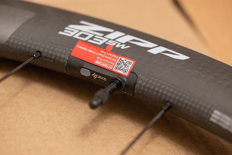 Used Zipp Zipp 303 SW AXS 2025 bike — image 4 of 8