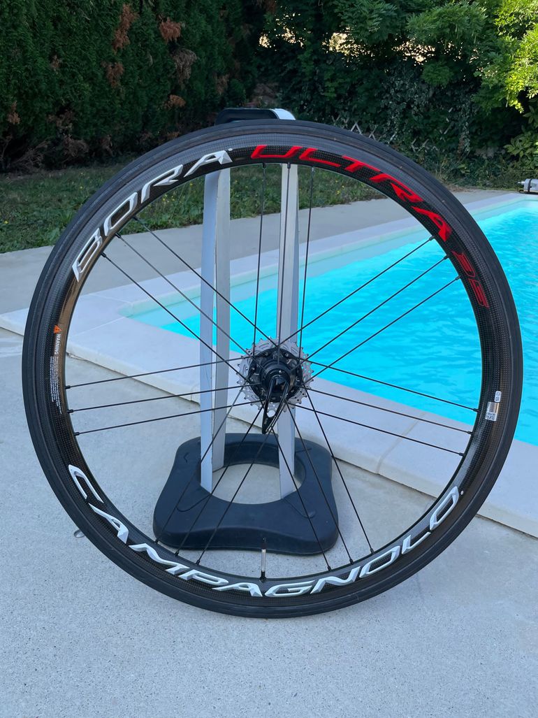 Paire De Roues Carbone Campagnolo Bora Ultra 35 Tubulaire - Jantes 700C, Frein Sur Jante, Compatible Shimano 11/12V - Occasion