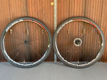 Campagnolo paire roues campagnolo carbone boyaux bora ultra 35 (vendues avec boyaux) 2018 Wheels de segunda mano