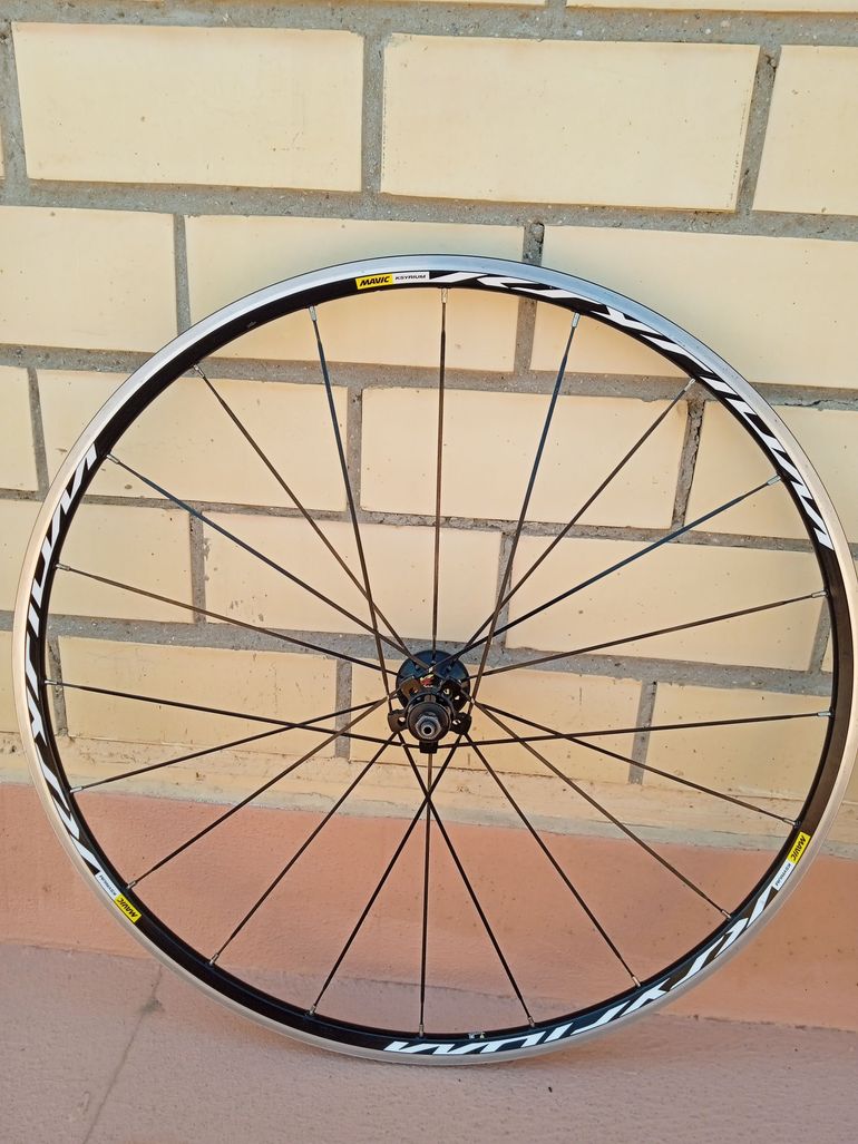 700Cホイール　MAVIC　KSYRIUM　EQUIPE Mavic Ksyrium Equipe 700c Road Bike Wheelset 9-10-11 Speed QR