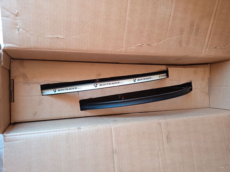 Used Mavic Ksyrium Equipe Road 2012 bike — image 6 of 8