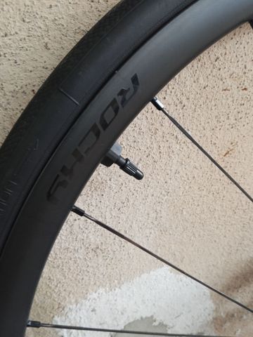 ROCKYROAD 25C DISC 2023 bike usato — immagine 2 di 5