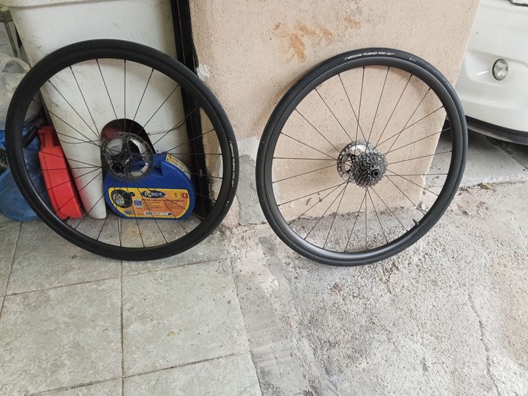 Brugt ROCKYROAD 25C DISC 2023 bike — billede 1 af 5