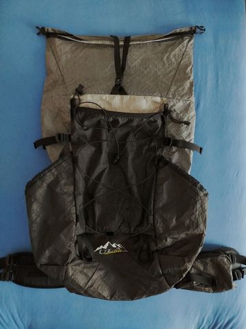 Used ULA Equipment Zaino trekking ultralight mod. Ultra Catalyst 75 lt 2024 Hiking
