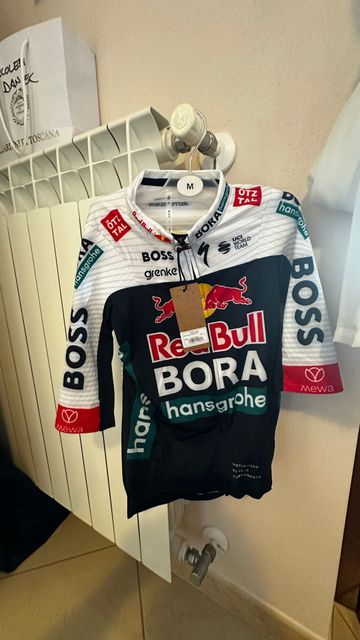 Brugt Specialized RedBull Bora Hansgrohe 2024 bike — billede 2 af 6