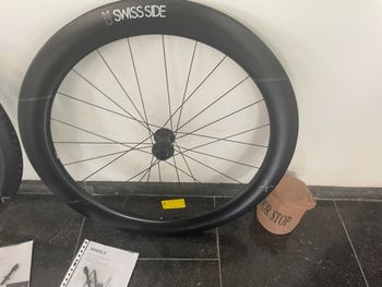 Used SwissSide Swiss Side full carbon Hadron2 classic wielset DT Swiss 370 naven 2025 Wheels