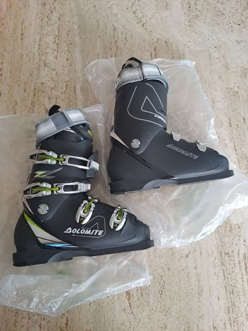 Used dolomite ski boots 2023 Skiing & Skitouring