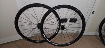Used Mavic aksium 2024 Wheels