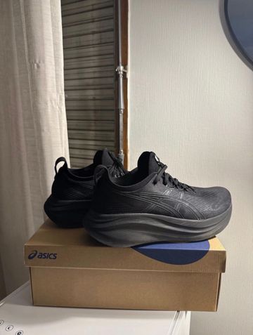 Tweedehands Asics Nimbus 27 2025 bike — afbeelding 1 van 6