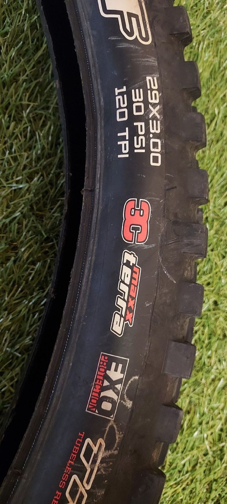 Used Maxxis Minion DHF 3C MaxTerra Exo bike — image 2 of 3