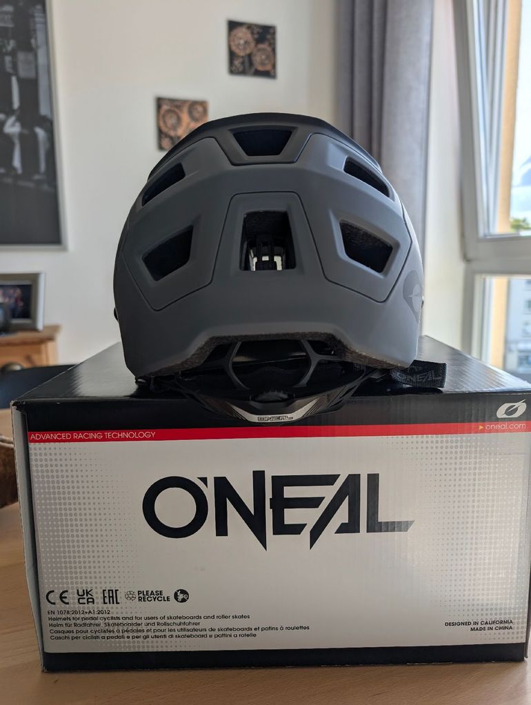 Używany O‘neal DEFENDER GRILL V.22 2022 bike — zdjęcie 2 z 7
