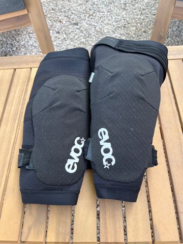 Brugt EVOC Genouillères Protective Gear 2025 bike — billede 2 af 2