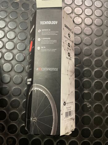 Used Vittoria rubino Pro 2025 bike — image 4 of 6