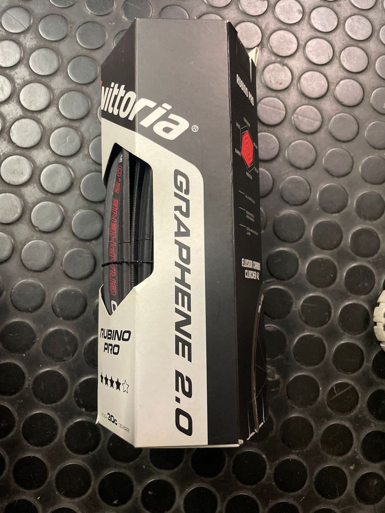 Used Vittoria rubino Pro 2025 bike — image 2 of 6