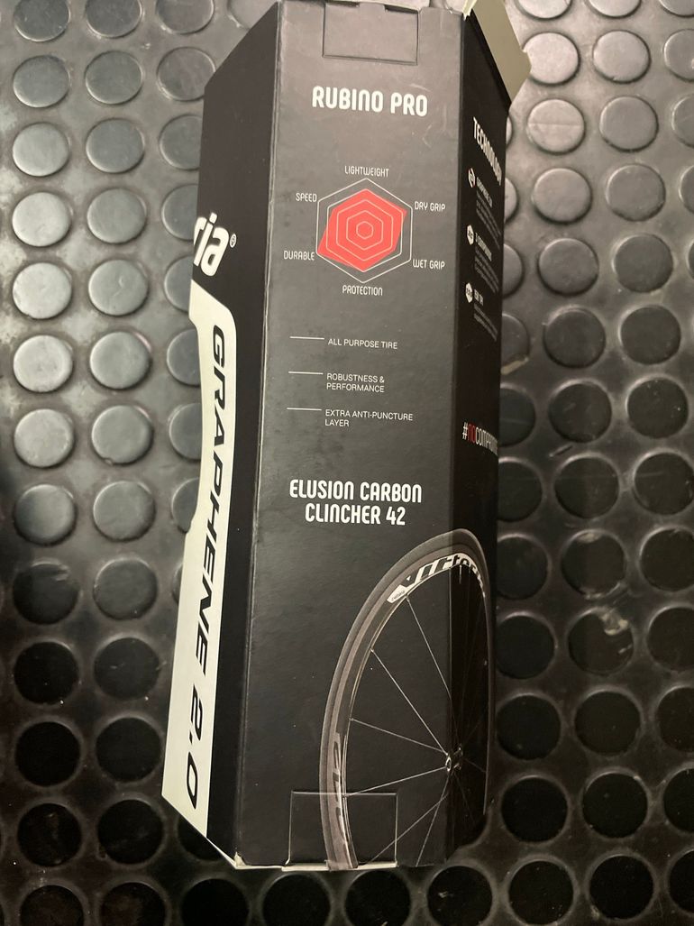 Used Vittoria rubino Pro 2025 bike — image 3 of 6