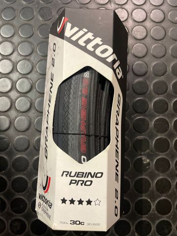 Tweedehands Vittoria rubino Pro 2025 Tyres & Tubes