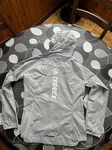 Brugt TERREX Veste W Agravic Rain 2022 bike — billede 2 af 3