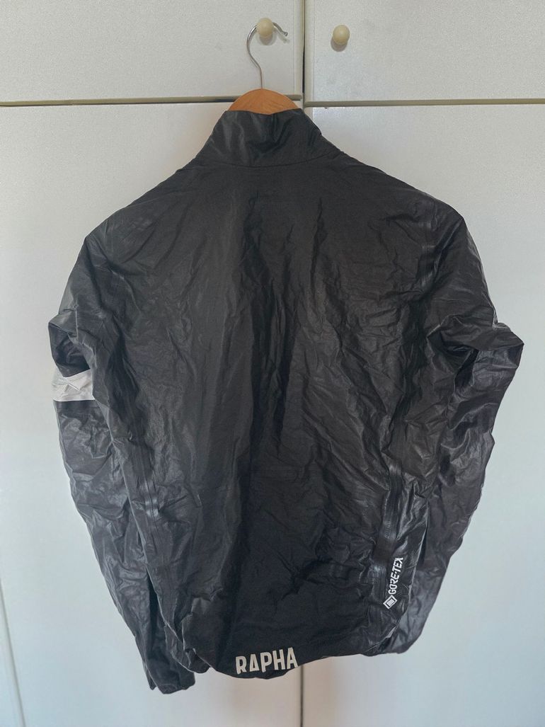 Rapha Pro Team GoreTex Jacket bike d'occasion — image 2 sur 3