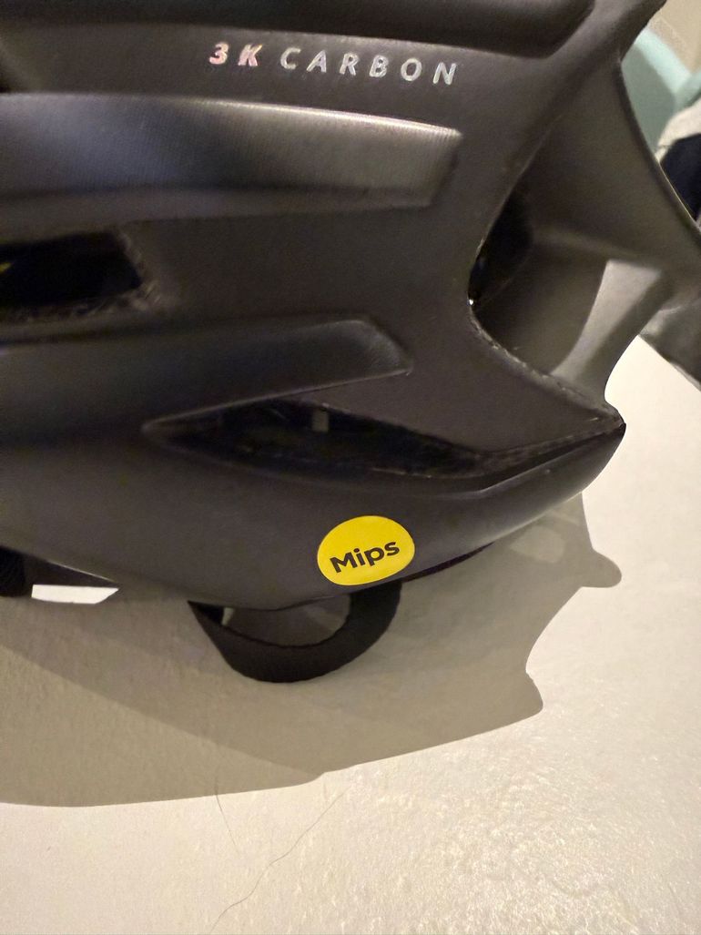 Used MET 3kcarbon 2023 bike — image 8 of 8