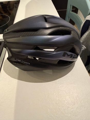 Used MET 3kcarbon 2023 bike — image 2 of 8