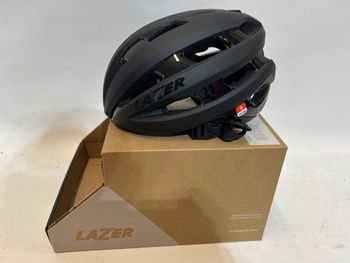 Used Lazer Sphere Mips 2024 bike — image 1 of 6