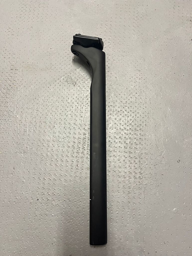 HY ウルトラライト ゼロ オフセット カーボン シートポスト