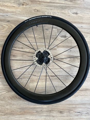 Mavic Ultimate 45 Carbon Disc bike usato — immagine 9 di 11