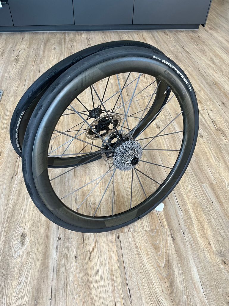 Mavic Ultimate 45 Carbon Disc bike usato — immagine 2 di 11