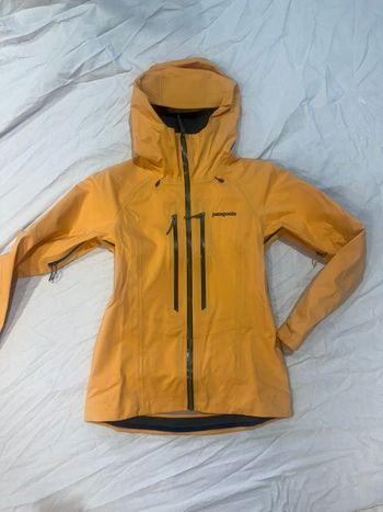 Patagonia, W's Stormstride jacket