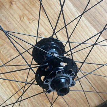 Brugt E*Thirteen Ethirteen Grappler DH RACE Laufrad HR 27, 5 150/157x12mm HG bike — billede 6 af 6