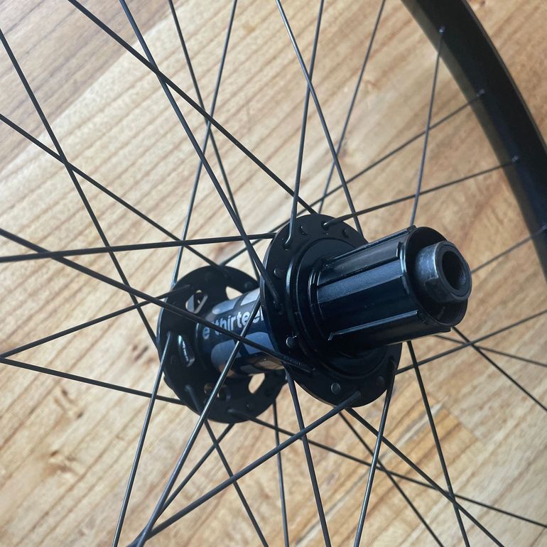 Brugt E*Thirteen Ethirteen Grappler DH RACE Laufrad HR 27, 5 150/157x12mm HG bike — billede 3 af 6