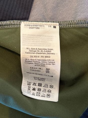 Used Gorewear Gore Gilet GoreTex Windstopper 3XL Green 2024 bike — image 8 of 8