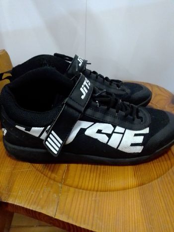 Used Jitsie air4rce Cycling Shoes