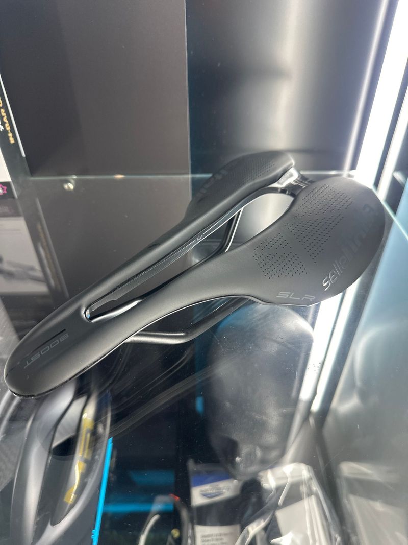 Used Selle Italia SLR Super Flow BOOST 145mm L3 2025 Saddles & Seatposts