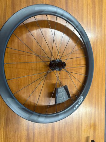 Used zipp 303 s Wheels